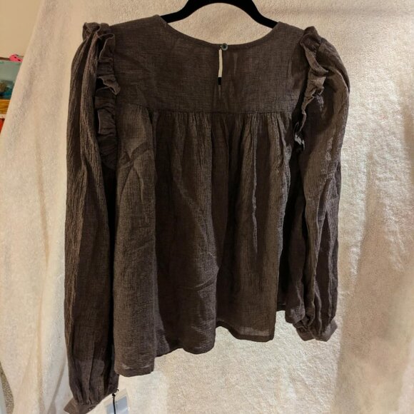 Treasure and Bond - Size Medium Brown ruffle top - NWT - Picture 3 of 4